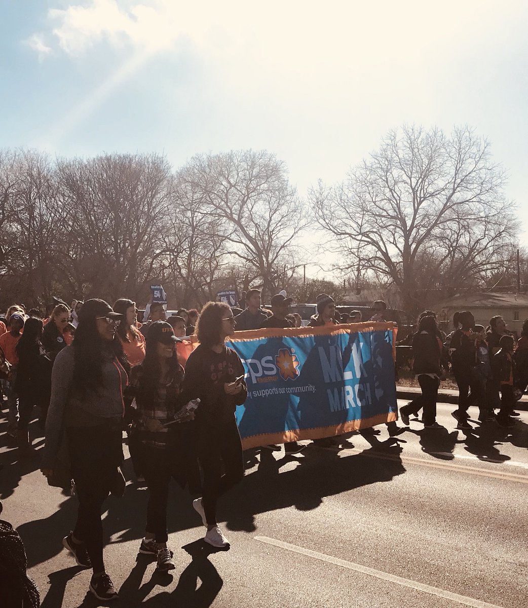 SarverforTexas's tweet photo. Loved seeing so many different churches, civic groups and corporate citizens marching side-by-side at the #MLKMarchSA We are better together. #MLKDay2018 https://t.co/WpUZmY7E2i