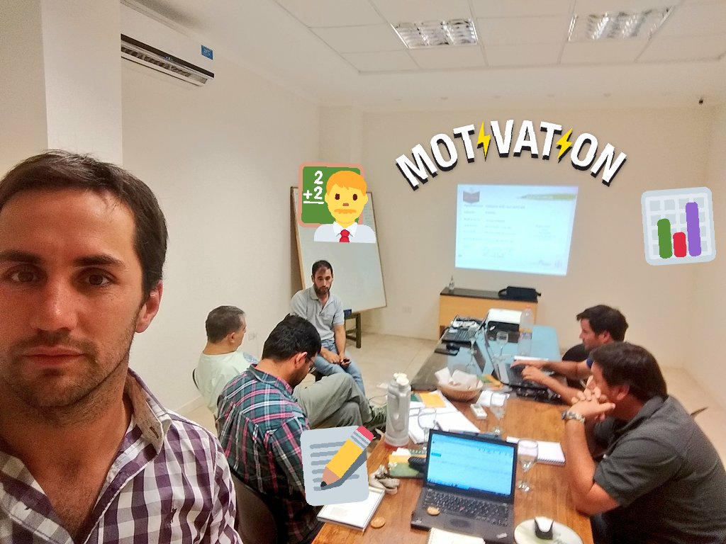 Ivandpueyo's tweet photo. Mateada TÉCNICA c/equipo ventas de El Malambo. C/ @fpablo82 transfiriendo conocimientos #PropuestadeValor #Belt #Solomom #Cripton #SphereMax https://t.co/aqydnyc3LD