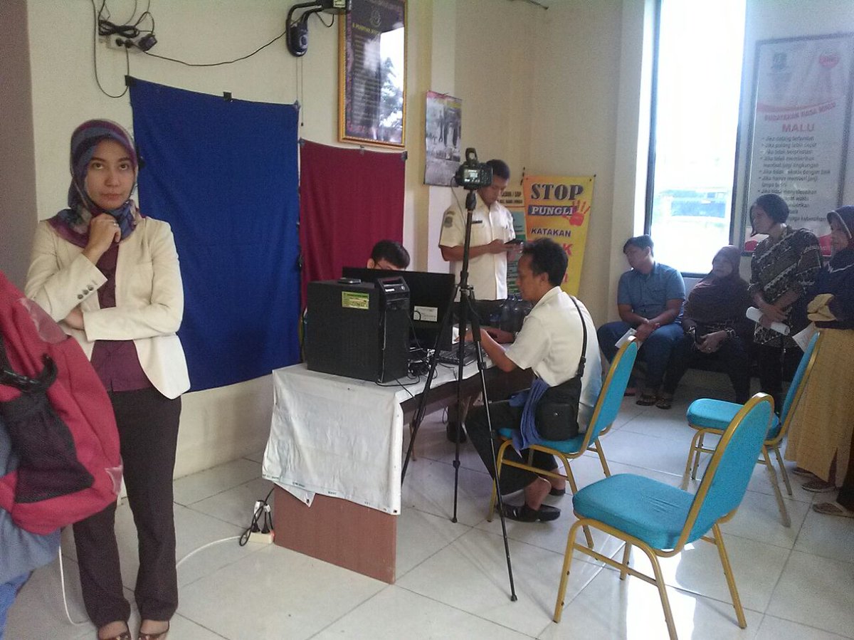 Kel_BJm's tweet photo. Perekaman e ktp JB 16-01-2018, @Kel_BJm @kcrlumbu @BekasiBanget @disdukcasip @ForumAksara https://t.co/aIOrJyIYMs
