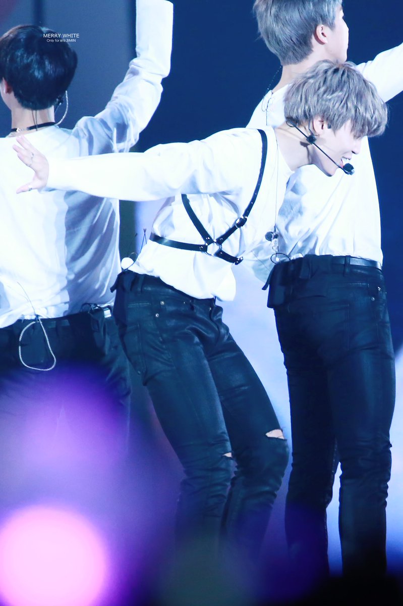MERRYWHITE_JM's tweet photo. 180114 4TH MUSTER FAN MEETING
HAPPY EVER AFTER

여러분 저 사실 요정이 아니라 천사입니다 
천사 인증해주시는 천사 지민

#JIMIN #지민 #짐니 #박분홍
#BTS #방탄소년단 @BTS_twt
#iHeartAwards #BestBoyBand https://t.co/RSjRemBueE