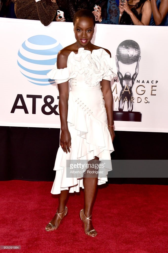MrsGrimesGrant's tweet image. How is she real?!💞💕💖😍 @DanaiGurira is killin 'em!