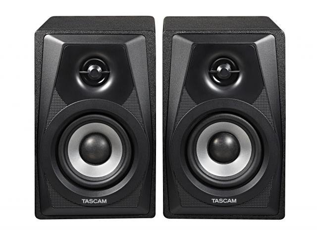 Yamano_Rockinn's tweet photo. 【コンパクト設計のモニタースピーカーTASCAM VL-S3がお求めやすい価格に!】
DTMやシンセ用モニタースピーカーにどうぞ!なんとさらにRCA-フォーンステレオケーブルも付属してます!お持ち帰り可能☆
デジマートは→https://t.co/SuL9aHaQSs
#RI_SK5 #TASCAM #VLS3 #スピーカー #新宿 #山野楽器 https://t.co/aS4u20NqAf