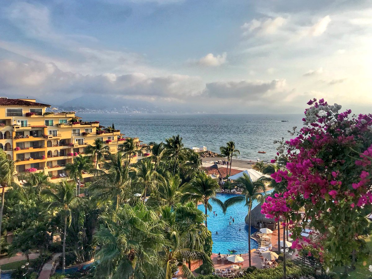 Do not doubt that we are your best option for family vacations you have always wanted. ☀️🌴

#VelasVallarta #PuertoVallarta