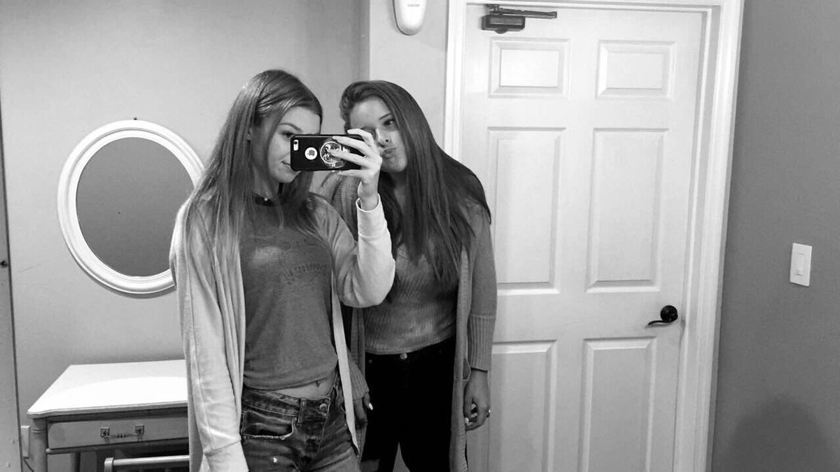 _Tayleerr's tweet image. feelin super lucky to have @cacurtis33 in my life 💟💟