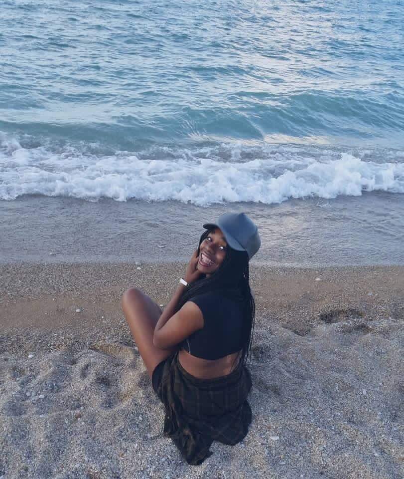 yakamaee's tweet image. #ForbiddenArchives 😻 right before I denounced weave from touching my head ✊🏾