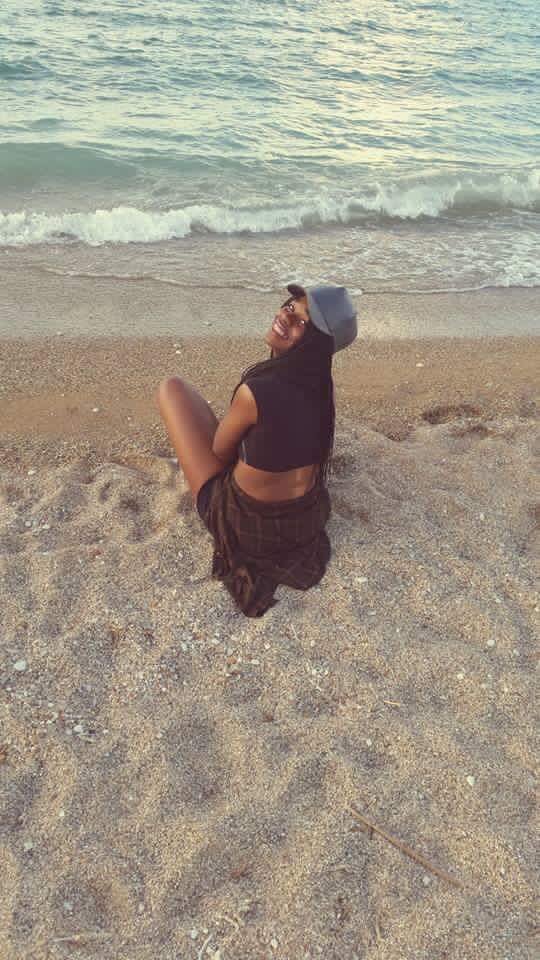 yakamaee's tweet image. #ForbiddenArchives 😻 right before I denounced weave from touching my head ✊🏾