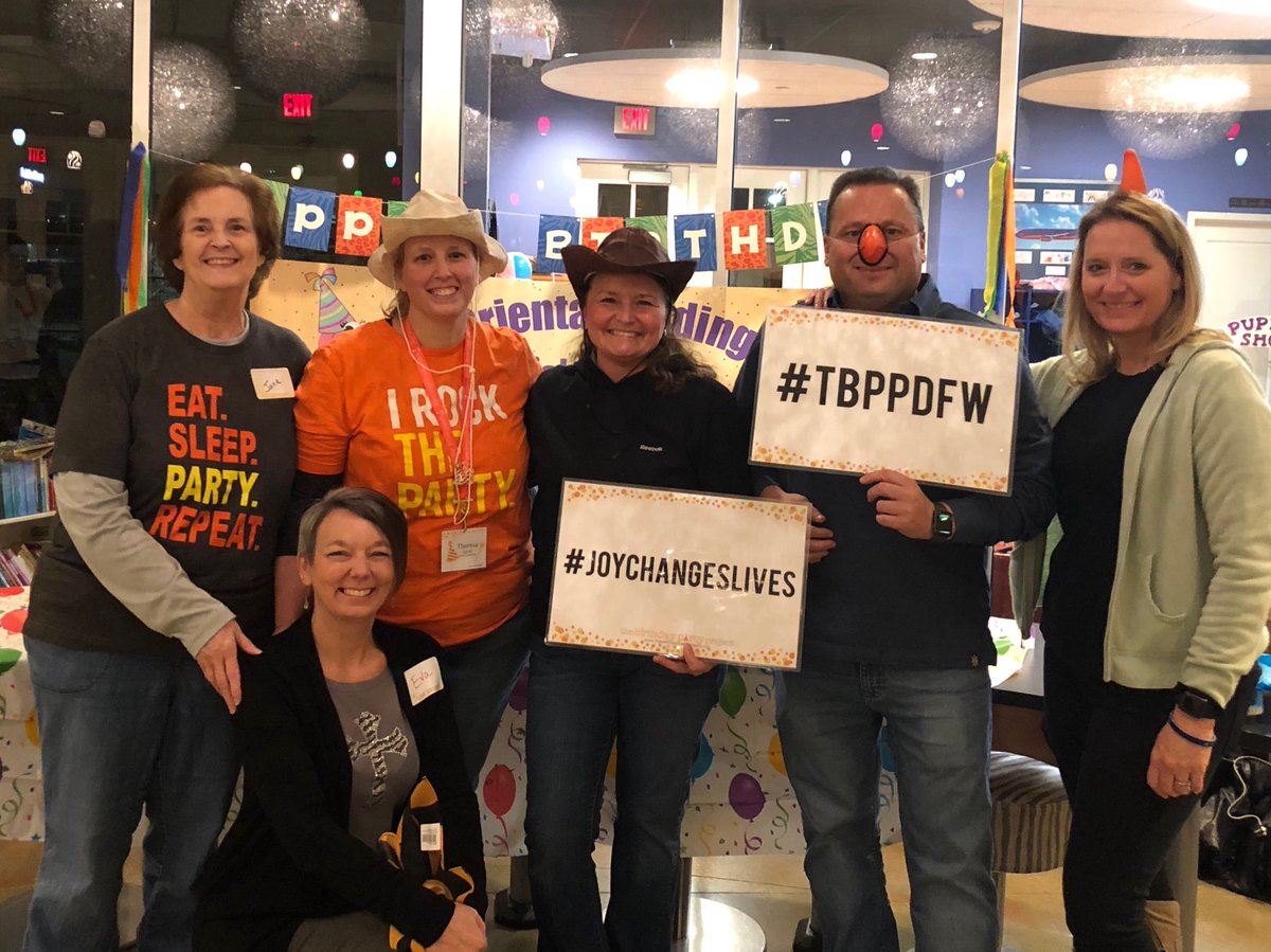 LHarris_Micro's tweet photo. @MicroAcctg joined The Birthday Party Project tonight @RMHDallas. So great to share smiles with kids & parents! ...and CritterMan. Thank you @TheresaJLamb for introducing us to this great organization! #TBPPDFW #JOYCHANGESLIVES https://t.co/uwC32ca6U8
