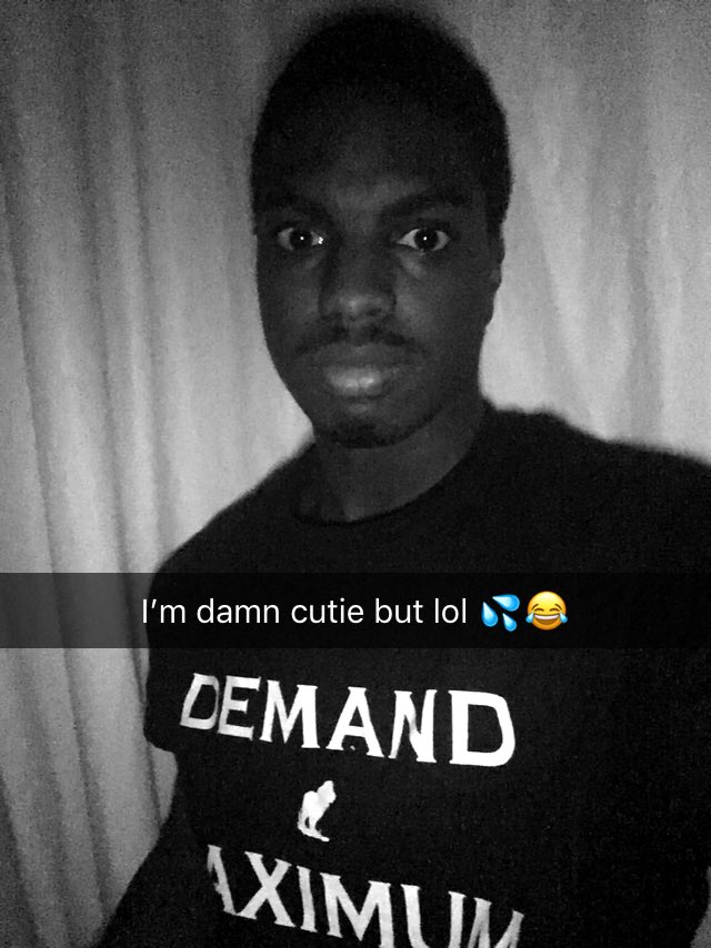 heisdumb's tweet photo. How I feel freaky with this My picture with black and white look like 1900’ s . How you feeling this picture with black and white look like 1900’s ? https://t.co/pKk2MOhblO