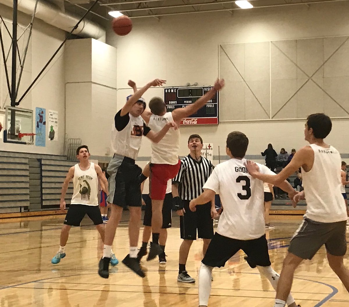 B_B_Ballers's tweet photo. Canon “Taco Bell” Rath battles for the opening tip-off in an eventually 34-17 win over the Meme Team. Canon was later named defensive player of the night for locking down the outside wing. 
#TrustTheProcess
#WhatIsThatFaceExpression
#DefenseWinsChampionships https://t.co/2awZXveAVF