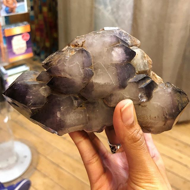 NamasteBookshop's tweet photo. Elestial Amethyst specimen😍  @crystaltable @namastebookshopbk
2 West 14th Street New York, New York 10011 (corner of 5th avenue) #namastebookshop #namaste #bookshop #healing #center #reiki #lapislazuli #quartztower #rituals #fullmoon #crystalhealing #rosequartz #crystalshopp… https://t.co/0dkpFMQejG