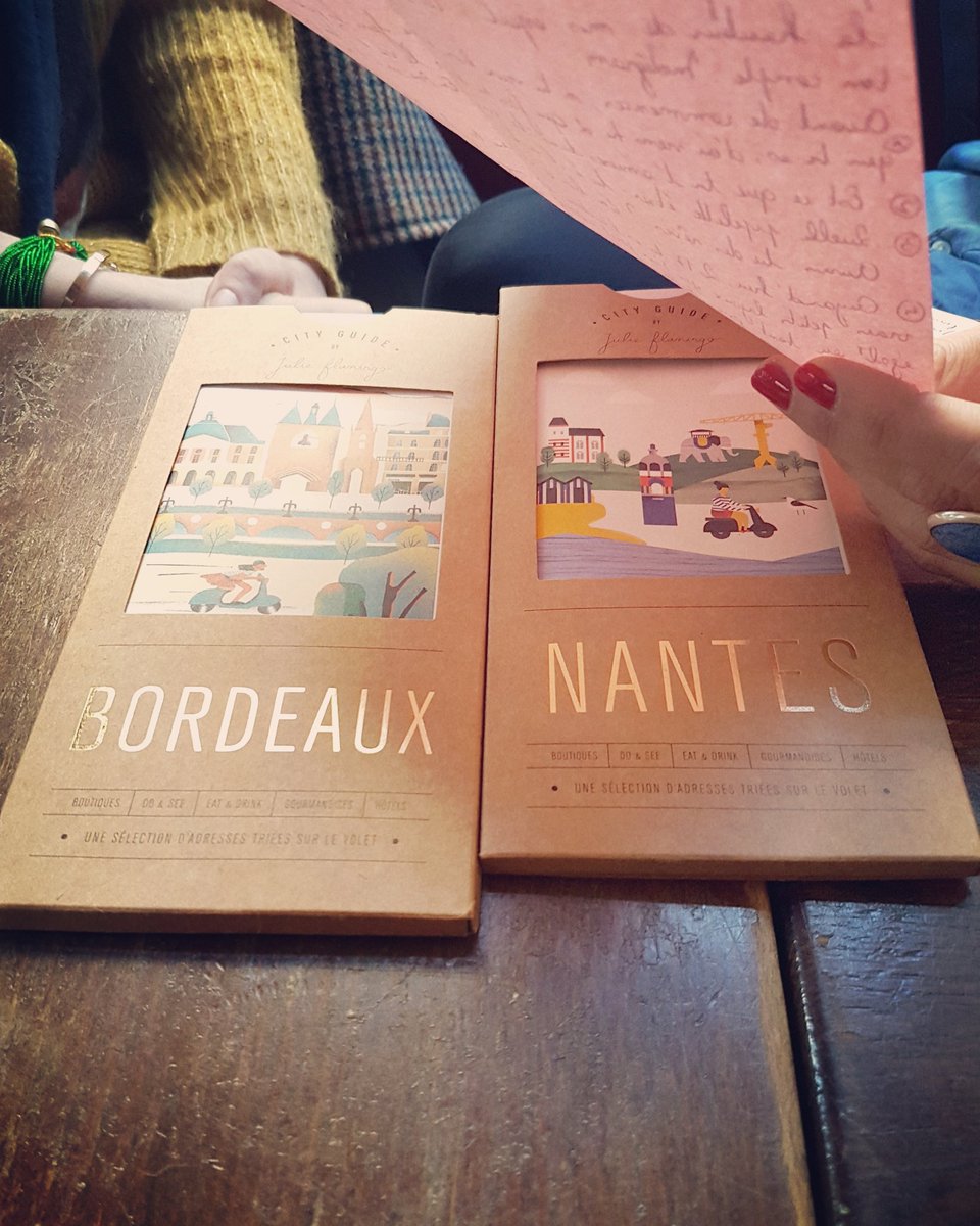 Good morning mes Pipelettes !!!! Je vous dévoile le 2ème indice de notre Pipelette Provinciale de demain 💟 Et croyez moi c'est un très gros indice 😋 Alors alors, vous avez des pistes ? 😉

Je vous souhaite une belle journée 🍀🌸🍀