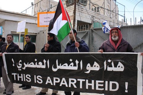 Africa4Pal's tweet photo. Israel is currently engaged in an all-out ‘war on BDS’ but it is compelled to acknowledge that all its money and military cannot stop people from acting in solidarity. The movement continues to grow. 

https://t.co/AywUImvwVb https://t.co/CVAJTqugXE