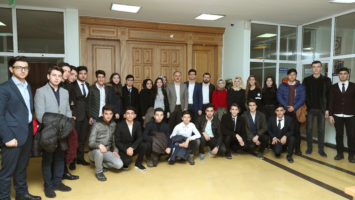İlçemizde bulunan Okulların Öğrenci Meclis Başkanlarına ziyaretlerinden dolayı teşekkür ediyor, yaptıkları hayırlı faaliyetlerden dolayı teşekkür ediyorum.