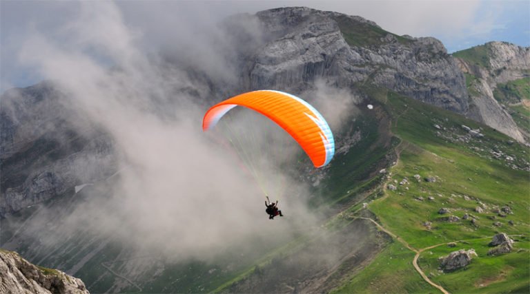 15 Best Adventure Sport Destinations in India

Explore more: goo.gl/a6Ew5s

#PlacesToVisit #IndiaTour #DestinationsInIndia