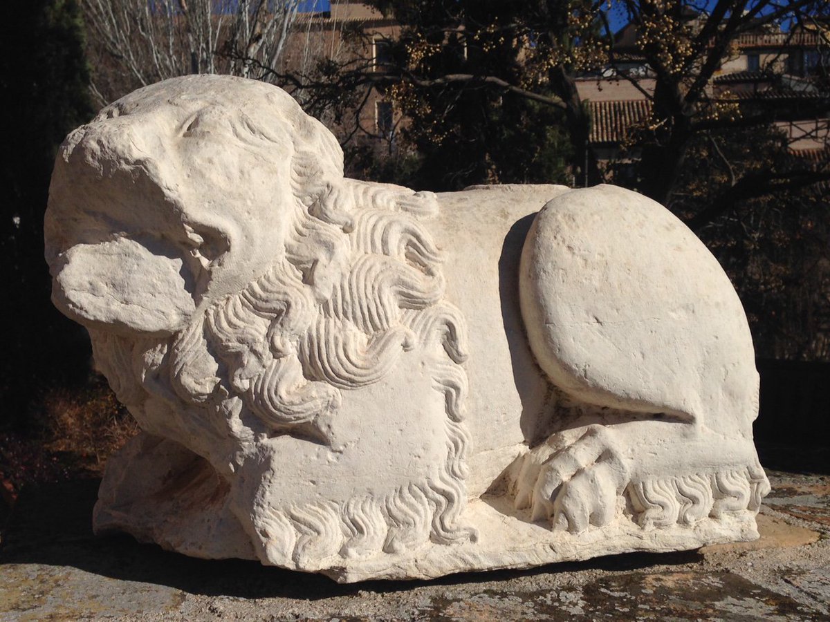 Mañana es el día de San Antón y aparte del recorrido de este sábado queremos celebrarlo presentándoos a la mascota del Museo, se llama Wilkins y guarda la salida del edificio ¿y otros museos? ¿tenéis también una mascota propia? #museos #MascotasDeLosMuseos #SanAnton2018