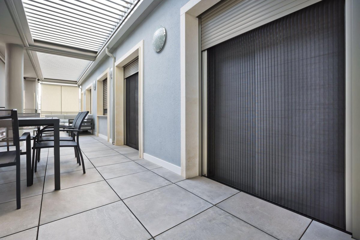 Gimenez_Ganga's tweet photo. Hoy os queremos mostrar como se integran nuestras #mosquiteras #plisadas en un ático urbano. 

Con posibilidad de instalación #reversible, #lateral y #vertical, siempre tendrá la solución ideal para todo tipo de #puertas y #ventanas. 

https://t.co/GEzWZuE9HP https://t.co/WuyDUXgCVh