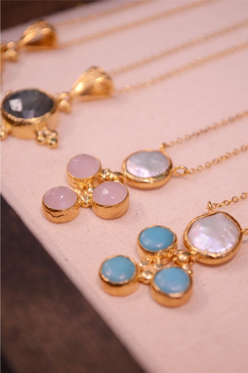 OttomanHands's tweet photo. Ottoman Classics returns this season with bold and elegant new pieces crafted using traditional Ottoman techniques to create one of a kind jewels. @TopDrawerLondon #Day3 #stand105 https://t.co/60664UsXpC