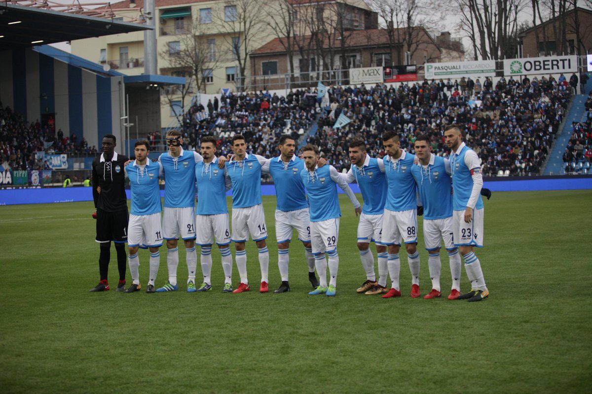 spalferrara's tweet photo. A breve la scadenza dell'asta delle prime 7 maglie storiche biancazzurre indossate in #SPALHellasVerona
Scopri di più https://t.co/hx0dvmmJmz
#ForzaSpal #SPAL110 https://t.co/1qG1WxBlRf
