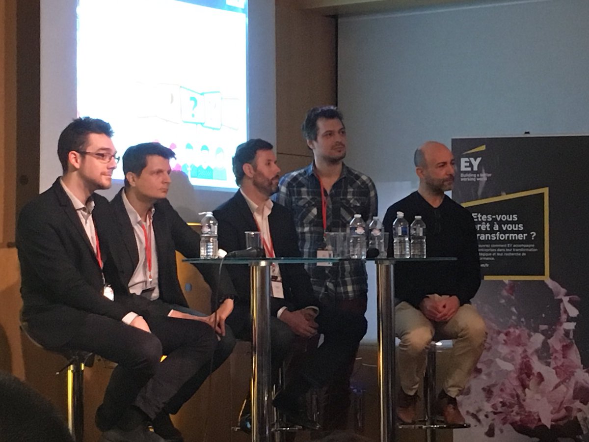 AudreyVines1's tweet photo. #ForumATPL c’est aux #startups du #digital de pitcher ! Que de talent... pas facile de les départager pour le prix coup de ❣ 🥇 https://t.co/FSIOyYbqn8