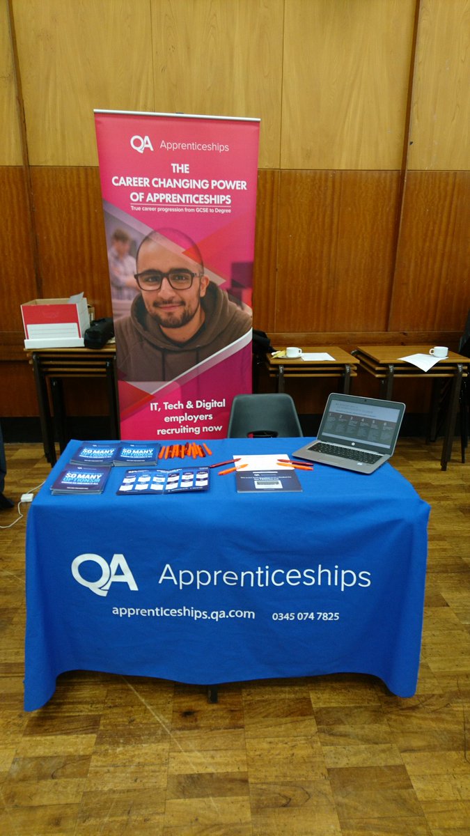 kellyjdack's tweet photo. Expecting a busy morning with Y11 making their future career choices and Y9 choosing those vital GCSE options! @HallGreenSchool @QAApprentices https://t.co/mJA05G0Oha