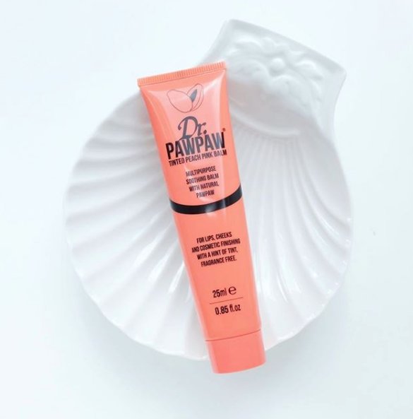 Keeping our skin looking dewy &amp; fresh this Monday morning with our Dr.PAWPAW Peach Pink Balm. This dry skin saviour can be used on lips, cheeks AND eyes! 💛