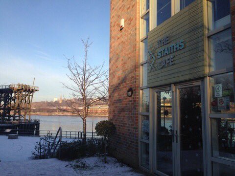 Christmas is over but winter is definitely here for a while yet ❄️❄️ so get out of the cold weather and nestle in tonight for another type of chilli ((con carne)) whilst the snow comes down ☃️