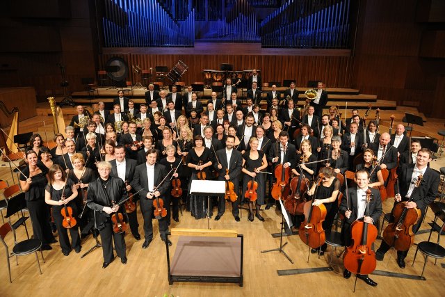 Sutra u 19.30 koncert #Zagrebackafilharmonija za Muzičku akademiju u Zagrebu! Ulaz je slobodan, a ulaznice se mogu podići na blagajni ZF, i pozivamo vas da dođete i uživate u nastupu mladih i talentiranih studenata te standardno izvrsnom muziciranju našeg orkestra 😃