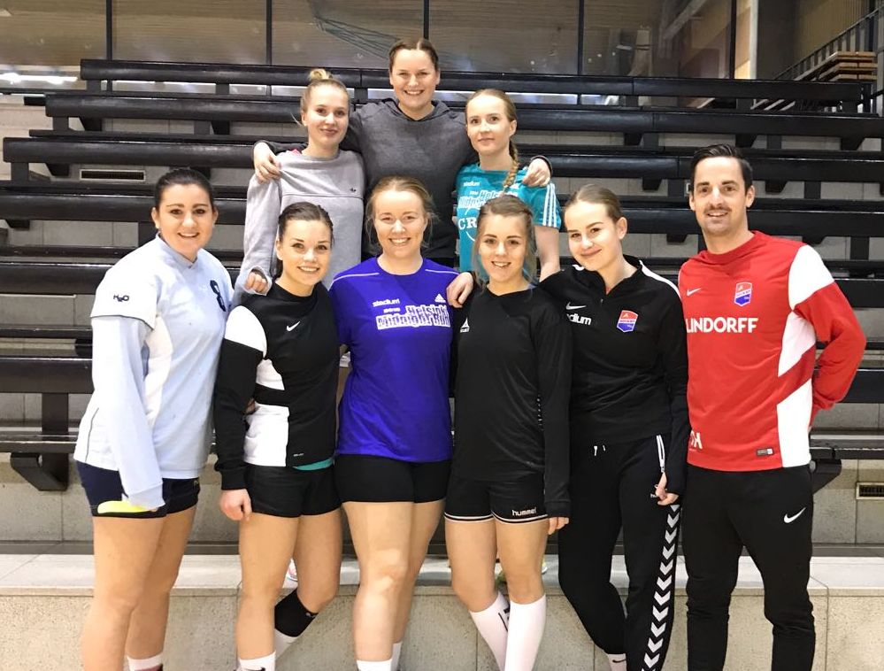 Pelaajasopimuksia Dicken/naiset dicken.fi/index.php/dame… #käsipallo #handboll