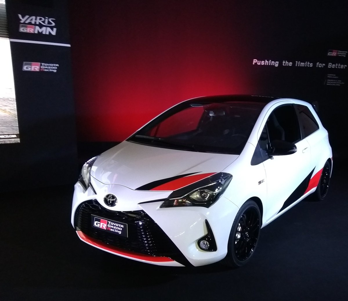 A punto salir a probar el #YarisGRMN <a href="/Toyota_Esp/">Toyota España</a> en el circuito <a href="/Parcmotor/">Circuit Parcmotor Castellolí</a>. Estaremos a la altura de sus 212cv?