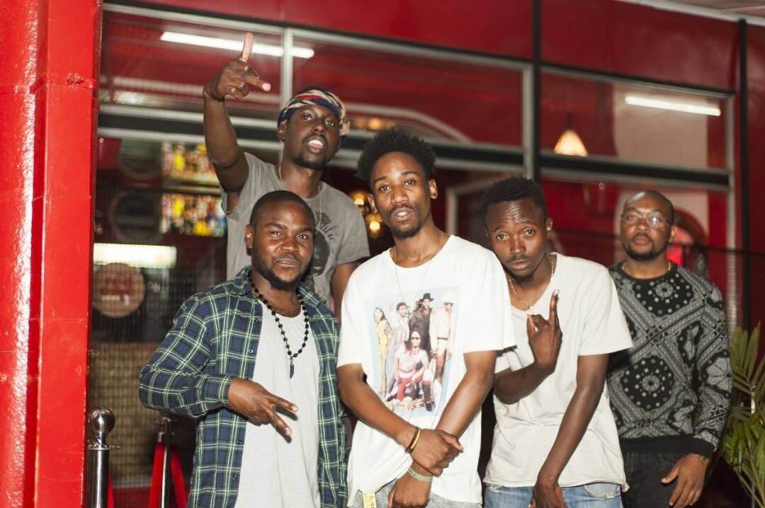 AsaphAfrika's tweet photo. Celebrate life and make sure you represent your side to the fullest. Share the spoils of victory with the family and make sure the vibes are contagious | πππ | πΈ: romeob_photography
#NoStress
#Birthday
#BurgBoiz
#twentyFIVE2 https://t.co/QaFGdm5v2o
