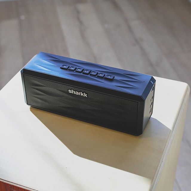 ShopSharkk's tweet image. Portable, powerful, modern design and easy to use. Bring the music to life with the Sharkk Boombox 😎 ift.tt/2mLlpiR