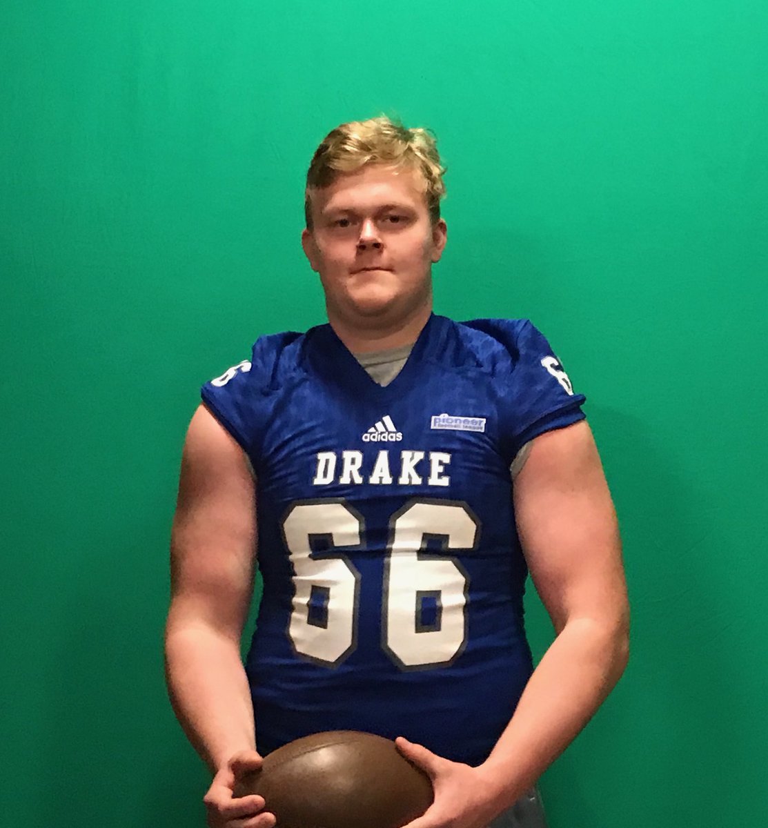 SeanDunnington's tweet photo. Thanks @McclanathanOL and @RickFoxFB along with the Drake Football players for a great visit! https://t.co/hFJ6COQl4u