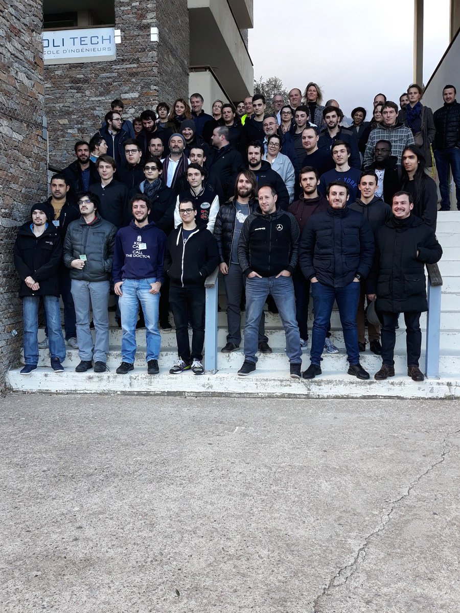 UnivFundazione's tweet photo. #HACK4CORSICA
Petite photo de famille de l'hackathon 2018.
Place aux restitutions devant les jurys https://t.co/9Zh32BEnGg
