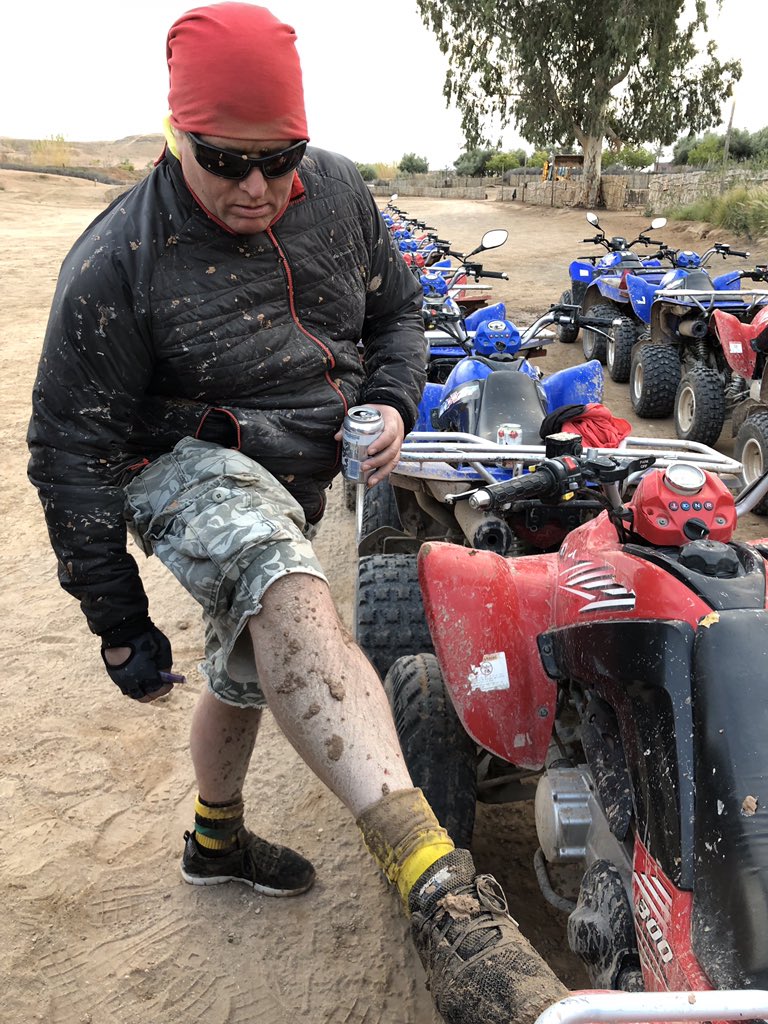 tv_Bull's tweet photo. Quad biking in the desert, it's a dirty job! 👍🏼🤣 #Marrakech #Quadbiking #crashedit #MarrakeshEPrix @FIAFormulaE @SaintsRugby @SaintsComm 🏉🏎💪🏼 https://t.co/1yZ65g4kxV