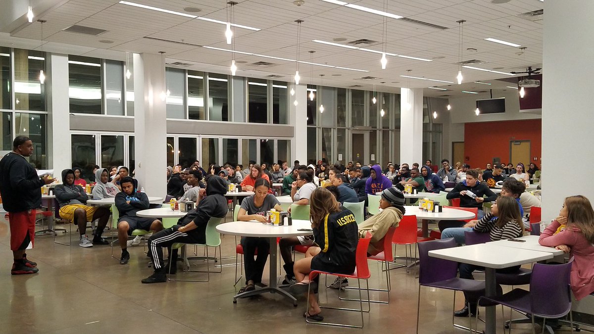 awchousing's tweet image. Welcome Home #Matadors! Good luck as we start our 1st week back! #strangerspring #amazingspring #HappyNewYear2018