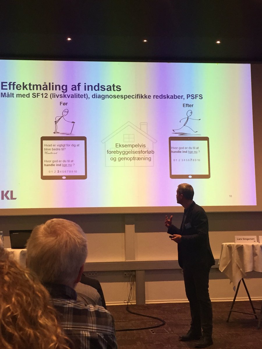 VenMads's tweet photo. Lars Gregersen fortæller om data i forebyggelse og rehab. I #kbh savner lidt mere om kliniske data. #KLsocial https://t.co/kLhLWXOsrJ