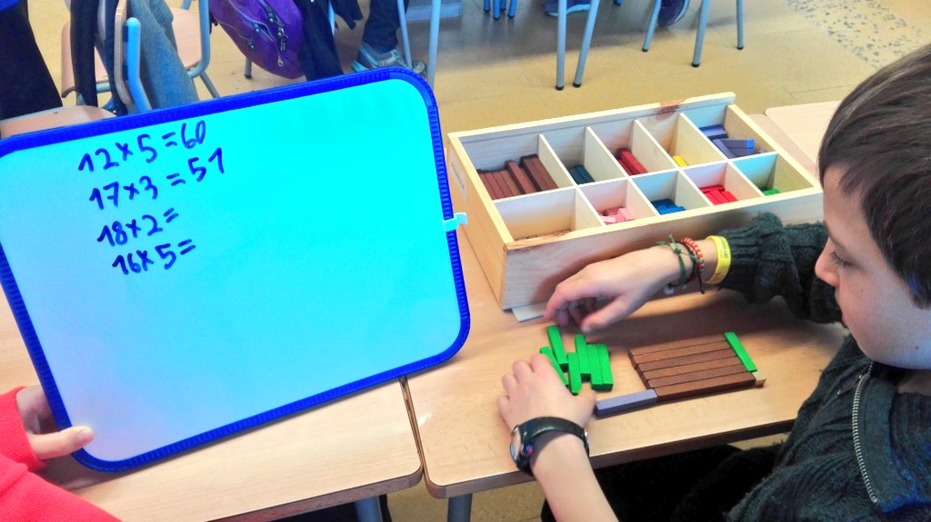 BobilaPreses's tweet photo. Practiquem i aprenem les multiplicacions amb reglets. #laBòbila #multipliquem #matemàtiques https://t.co/3UB59woX5j