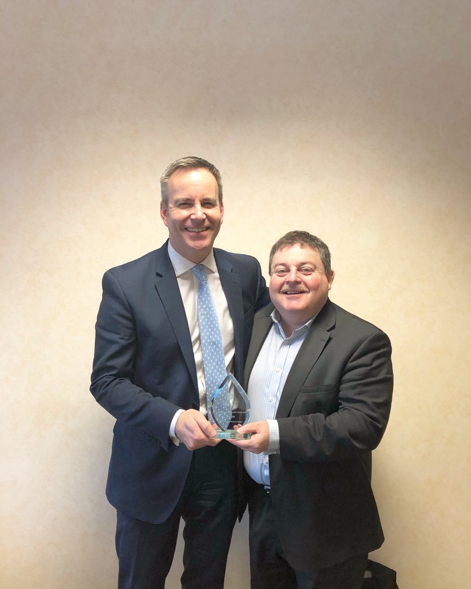 Yesterday we had the pleasure of presenting @AIGLifeUK with their Award for Strategic Provider Partner of the Year! Great recognition for a team who have continually supported Paradigm &amp; our members and have stood out for their innovative thinking in 2017 paradigmprotect.co.uk/LifeCompanies/…