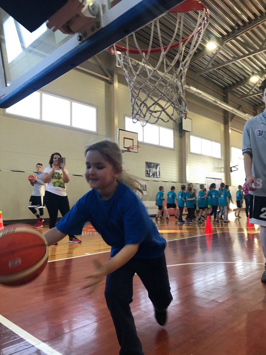 LBS_LJBL's tweet image. Šodien aizvadam " @SportlandLV pirmie soļi basketbolā" pirmo posmu Rugājos! 🏀 8 posmu laikā vairāk kā 1800 pirmklasnieki piedalīsies jautrās stafetēs! 👦🏼👧🏻⛹🏼‍♀️