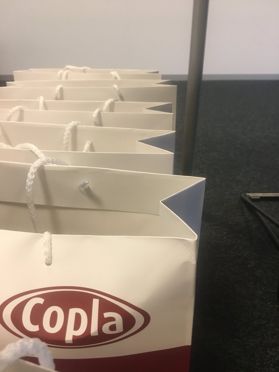 PBMCoach's tweet photo. Lesmatriaal voor de #masterclass #PBM beleid voor #veiligheidskundigen   Kan morgen van start. De #goodybags staan klaar. #arbo https://t.co/uylcsUzBR1