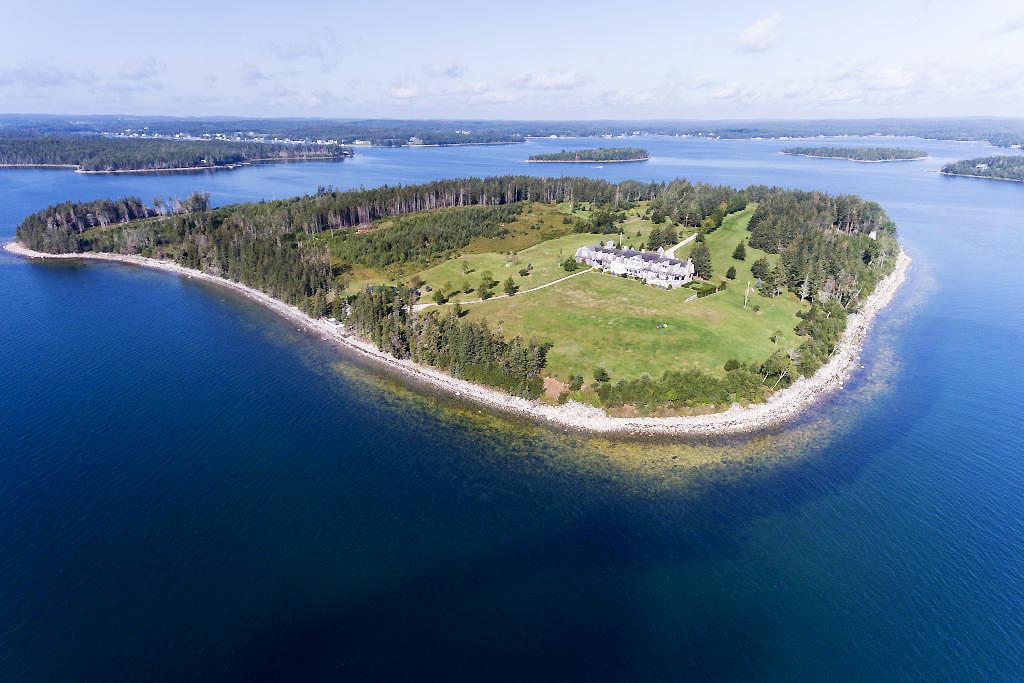 rightmove's tweet photo. When a quiet village or hamlet isn't quiet enough... how about a whole private island? >> https://t.co/0PTw3wOe2S https://t.co/gYPLlSVac3