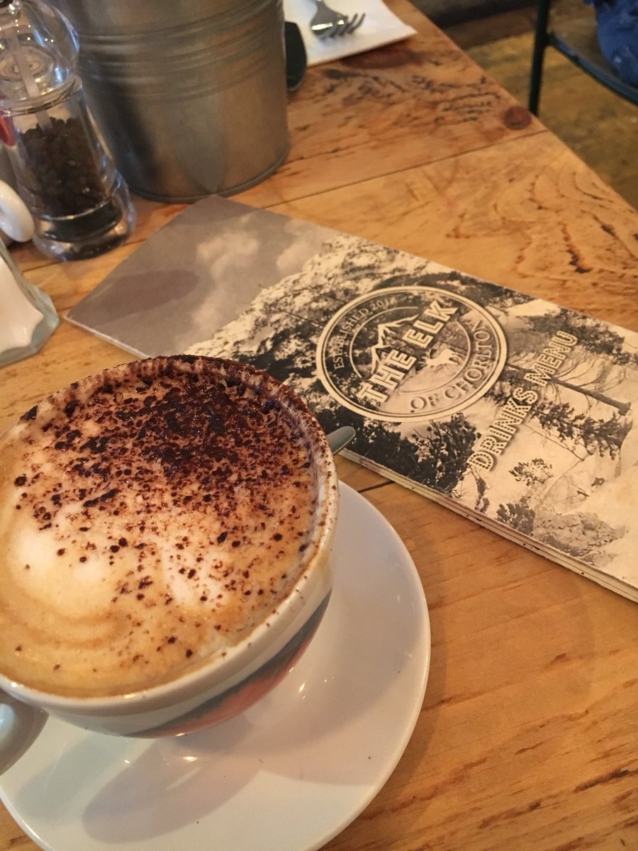 ColletteWalsh's tweet photo. Gloomy outside but not so bad with a wood burner crackling and a v good #cappuccino ☕️ @TheElkChorlton #chorlton #beechRd #coffeemeeting https://t.co/X1nzQW3LRj