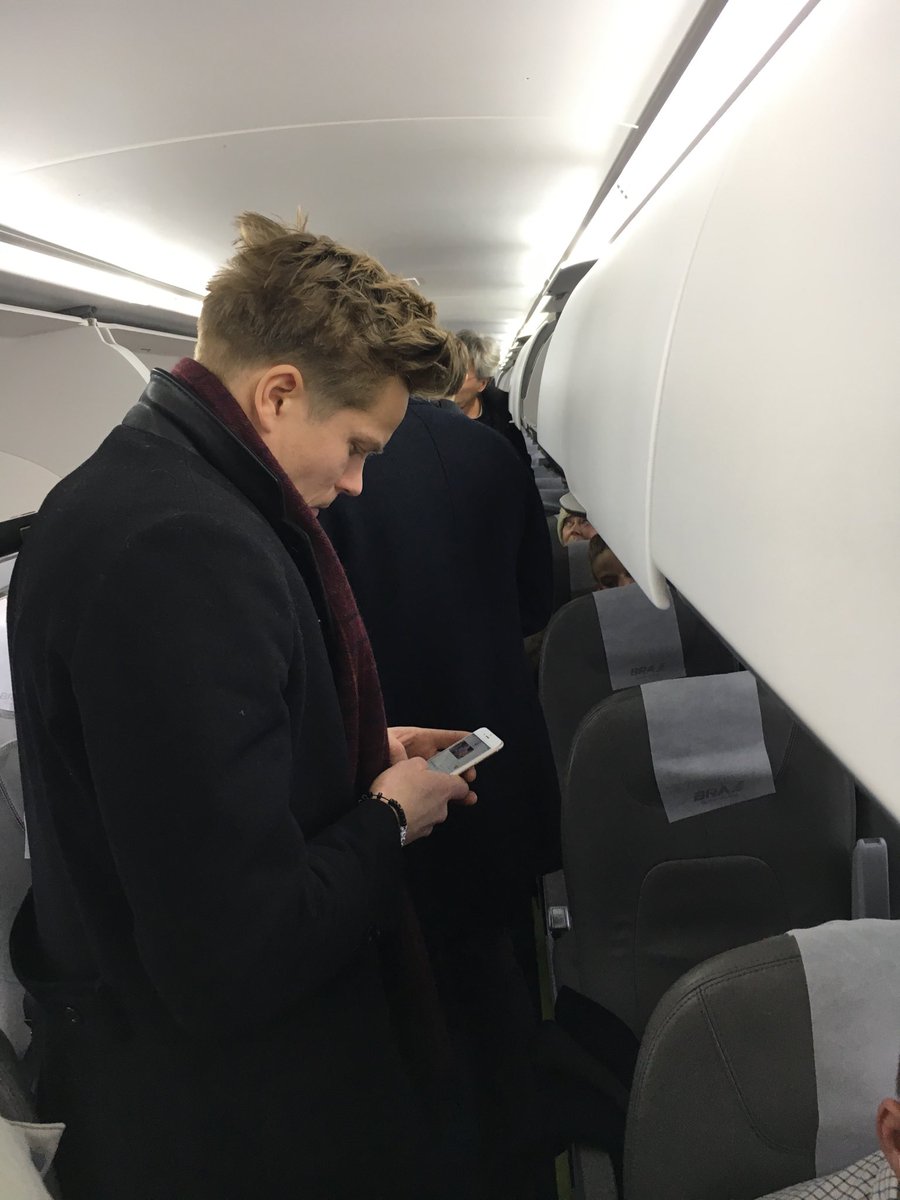 SVTDusan's tweet photo. Här får han reda på OS-platsen av SVT;) #skojar https://t.co/O1ZLbqa2FE