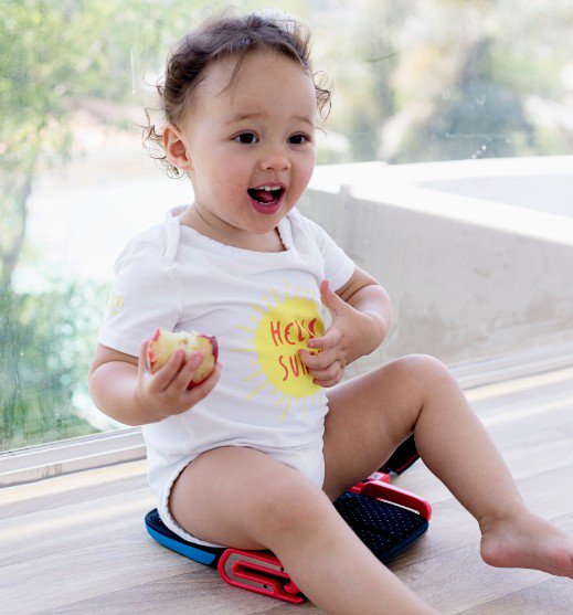 Thought of the day: "The days are long, but the years are short" Isn't this just the epitome of being a mom? Don't wish away moments with your little ones, even when they're at their naughtiest ;) Onesie from parental-instinct.co.za
#ToddlerTuesday #TheyGrowUpSoFast #Momisms