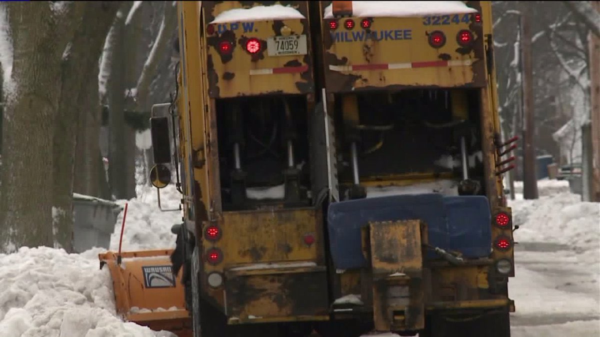 Milwaukee DPW has suspended garbage and recycling collections today. Crews began general plowing late last night. Residents instructed to leave garbage cans at curb for eventual pick up <a href="/CBS58/">CBS 58 News</a>