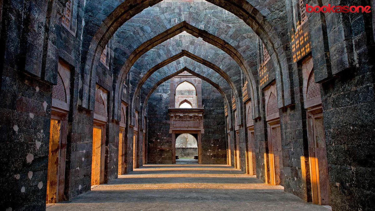 bookasone's tweet photo. Experience harmony and old world charm in the City of Lakes...Bhopal!
#experience #Bhopal #MadhyaPradesh #traveldeals #travelblog #traveltheworld #traveldiaries #travelgoals #travelguide #connectsavetravel #BucketList #heartofindia #incredibleindia https://t.co/xGFmS8Vpmx https://t.co/PjZbyncVrn