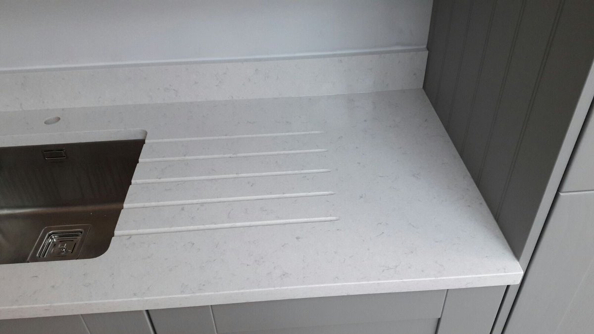 Stain, moisture, scratch and heat resistant. The Cimstone Olympos worktop with draining grooves

#TheMarbleStore #Kitchen #Worktop