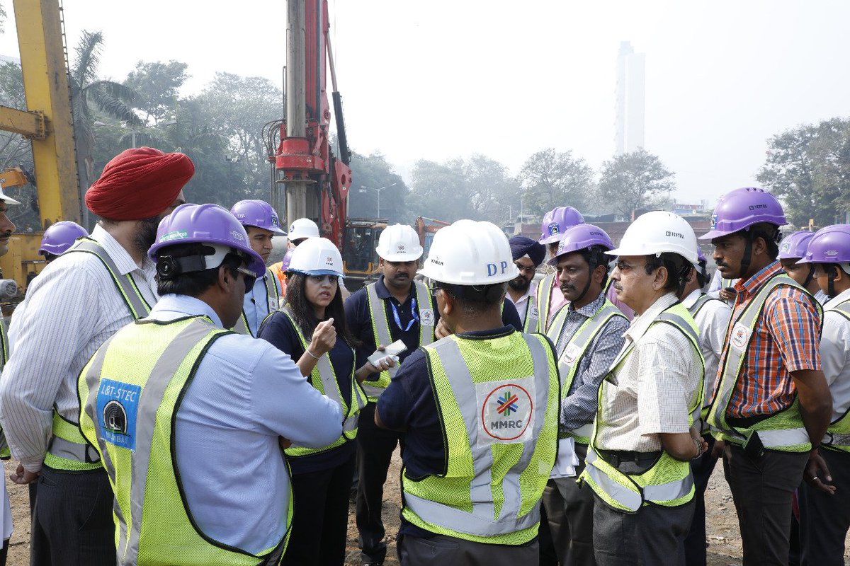 MumbaiMetro3's tweet photo. Ms @AshwiniBhide, MD, MMRC and Mr. S. K. Gupta, DP, MMRC inspected the construction sites of Package 1 and Package 2 (Cuffe Parade station to Grant Road Station) to review the progress of civil construction work for #MumbaiLifeLine3 https://t.co/tcb2wc5aOb