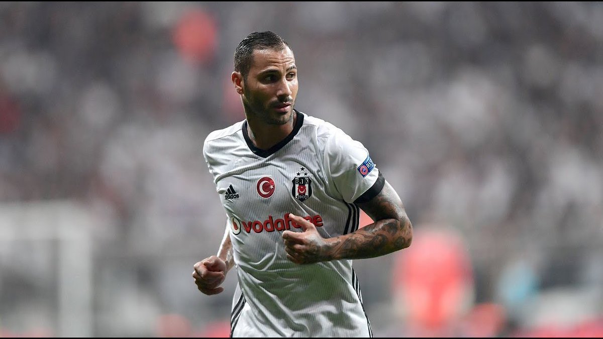 Çin'den bir takım Quaresma için Beşiktaş'a 15 M€ değerinde yazılı bir teklif yaptı. Fikret Orman transfere onay verirken Quaresma'nın kararı bekleniyor. (Fanatik)