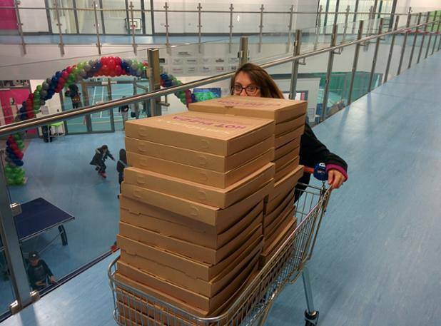 Jamoo1987's tweet image. A huge happy 2nd birthday to @TheWayYouthZone! It was such a pleasure help launch this awesome charity that helped over 4,400 young people in its' first year alone. Here are some of my fav memories: ordering 30 pizza's on opening night, our #supermoon pic and my fave pic #HOPE